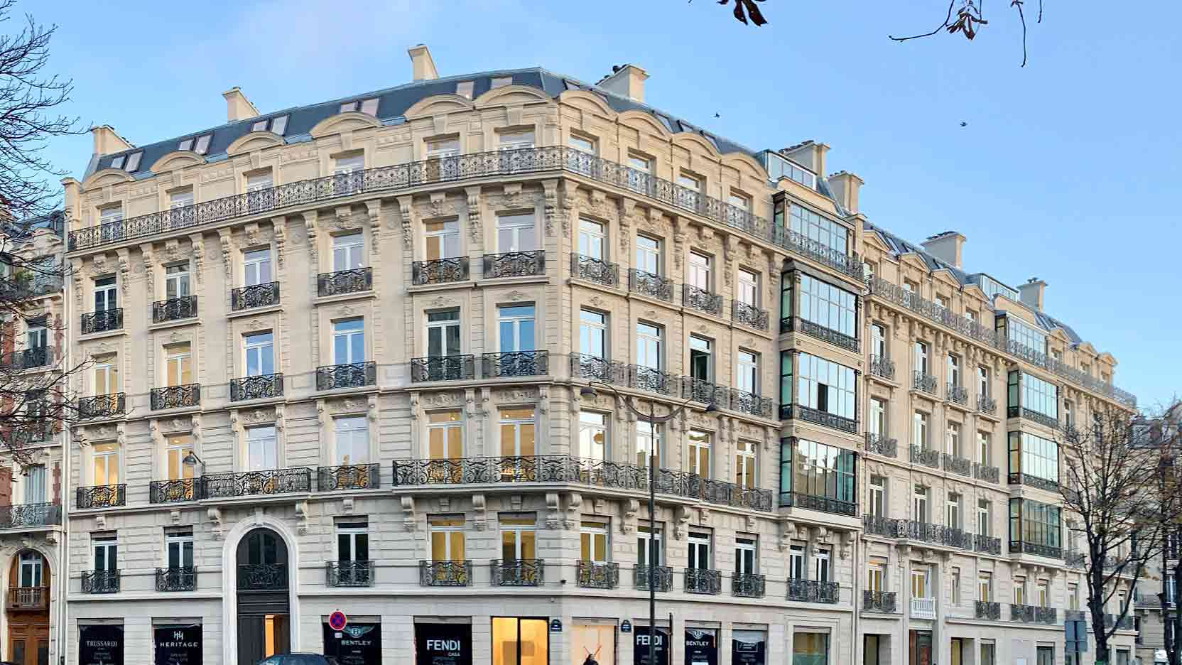 Allianz Real Estate announces lease of 16 George 5 to haute couture house  Givenchy - Media Releases (English) - Newsroom - Pimco Prime Real Estate