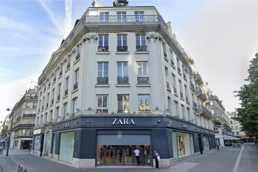 Le 88 rue de Rivoli, à Paris 4. Le 88 rue de Rivoli, à Paris 4.