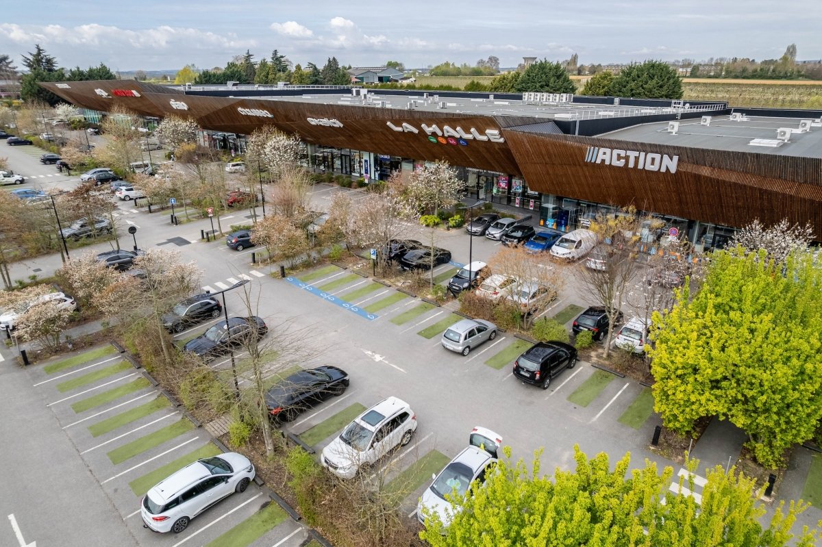 Le retail park L'Oseraie dans le Val d'Oise