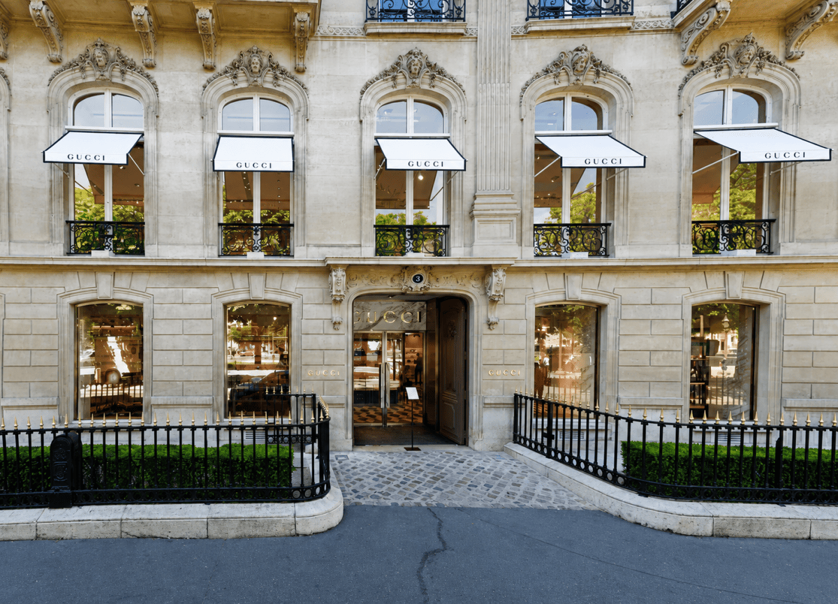 Le 60 Montaigne occupé par Gucci. © Google Street View. Le 60 Montaigne occupé par Gucci. © Google Street View.