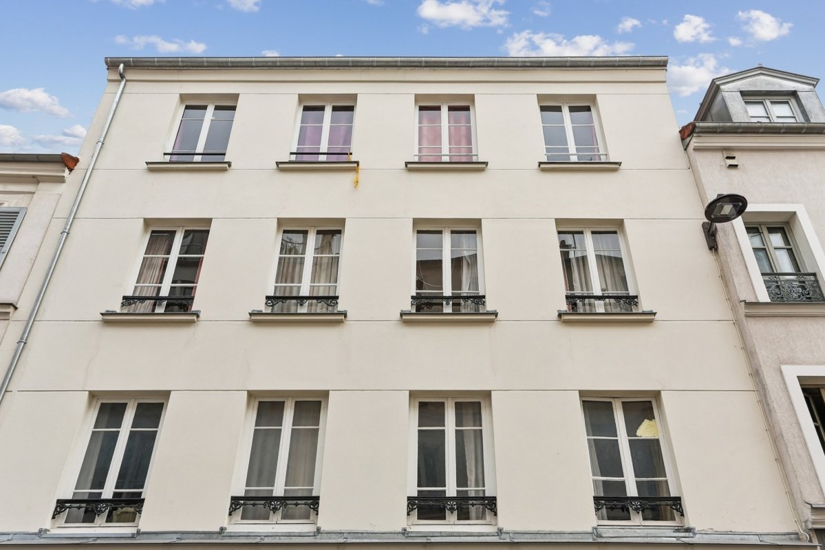 L'immeuble situé au 52 rue de la Réunion à Paris. 