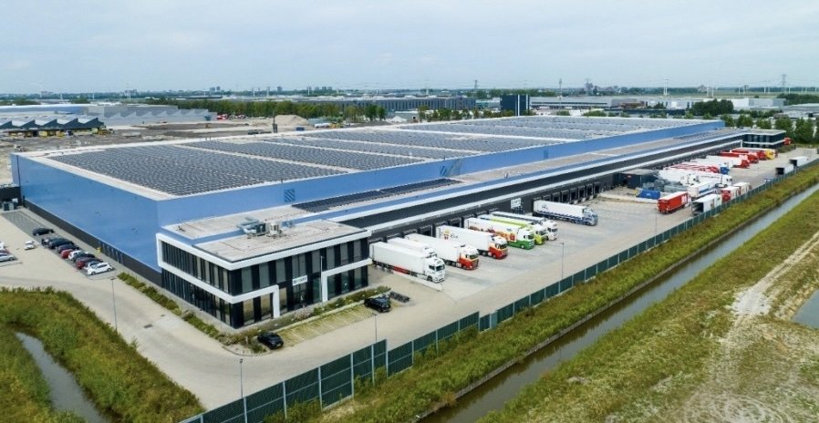 L'entrepôt acquis par CDC à Bleiswijk. © TLF Real Estate L'entrepôt acquis par CDC à Bleiswijk. © TLF Real Estate