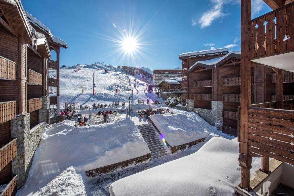 Le Fahrenheit Seven à Courchevel. @ Fahrenheit Seven Le Fahrenheit Seven à Courchevel. @ Fahrenheit Seven