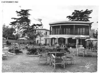 Carte postale de La Rotonde,&nbsp;h&ocirc;tel-restaurant bar en 1963.&nbsp;