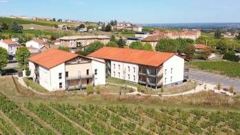 Un habitat partagé à Blacé dans le Beaujolais. © Victoire Duhot