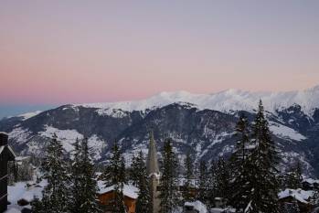 Vue sur les Alpes depuis le chalet Ormello. 