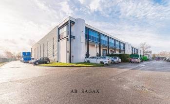 L'un des entrepôts d'AB Sagax, à Élancourt. 