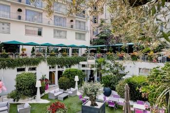 Les jardins de l'hôtel Charlemagne, à Lyon. 