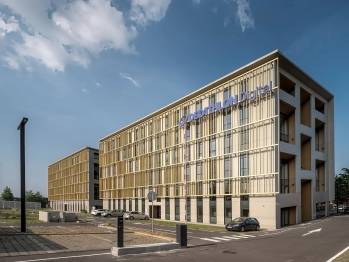 L'immeuble de bureaux Upline situé à Villeneuve-d'Ascq. 