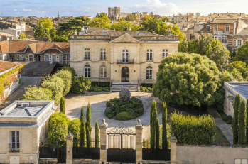 La Grand Maison de Bernard Magrez à Bordeaux. La Grand Maison de Bernard Magrez à Bordeaux.