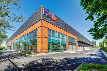 La messagerie FedEx à Alfortville. La messagerie FedEx à Alfortville.