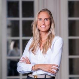 Almudena Garcia, Kerria AM