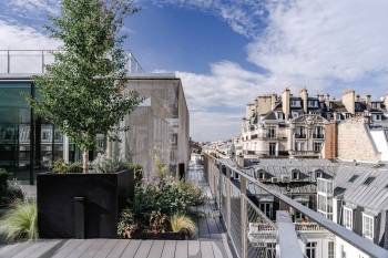La terrasse de Renaissance, rénové par Ardian © Amaury Laparra La terrasse de Renaissance, rénové par Ardian © Amaury Laparra