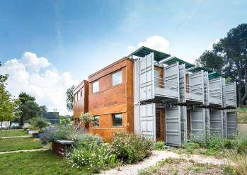 Les containers réhabilités proposés à la location par Homeblok.