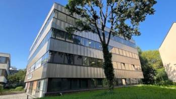 L'immeuble de bureaux situé au 18 Henri Fréville à Rennes.