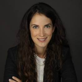Charlotte Français, JLL 