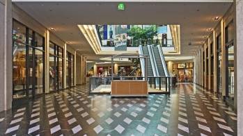 Les centres commerciaux sont désertés dans les pays les plus touchés par le Covid-19, comme l'Italie.